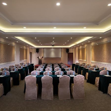 Vienna Hotel Chaoyang Наньнин Экстерьер фото