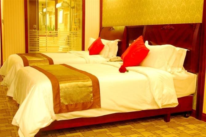 Vienna Hotel Chaoyang Наньнин Номер фото