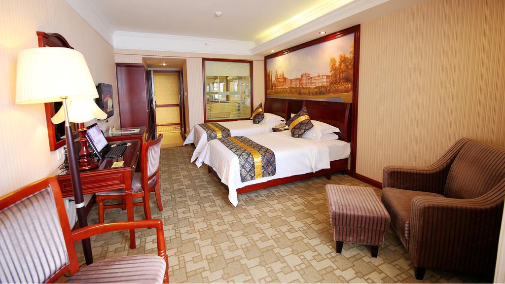 Vienna Hotel Chaoyang Наньнин Экстерьер фото