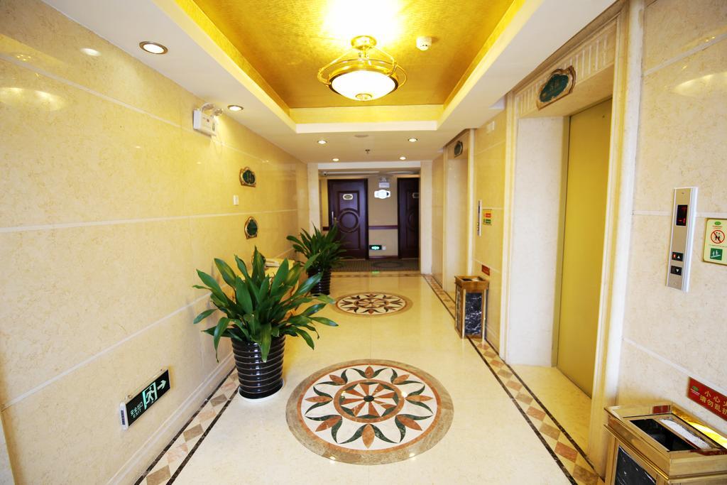 Vienna Hotel Chaoyang Наньнин Экстерьер фото