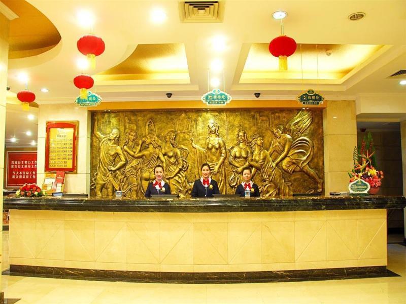 Vienna Hotel Chaoyang Наньнин Экстерьер фото
